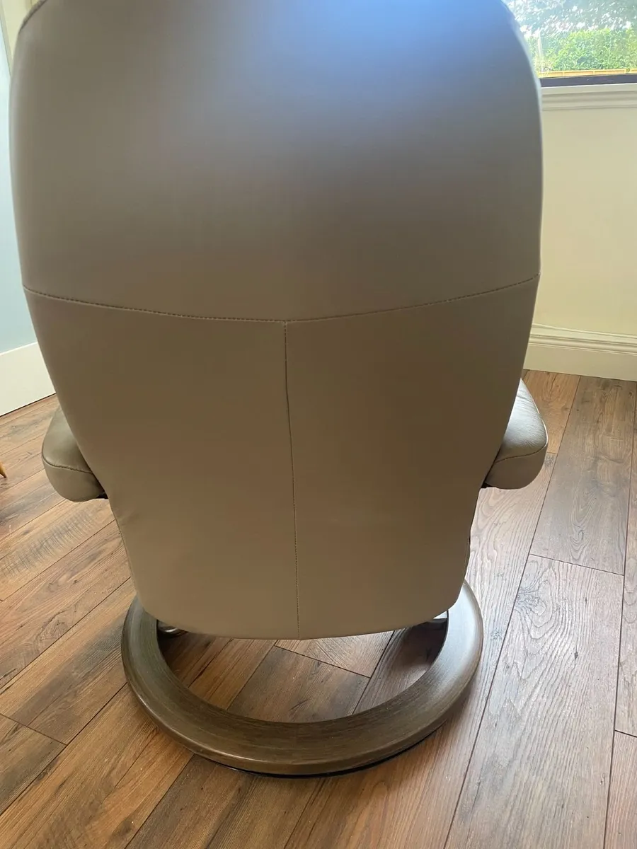 Ekornes Stressless Leather Recliner & Footstool - Image 3