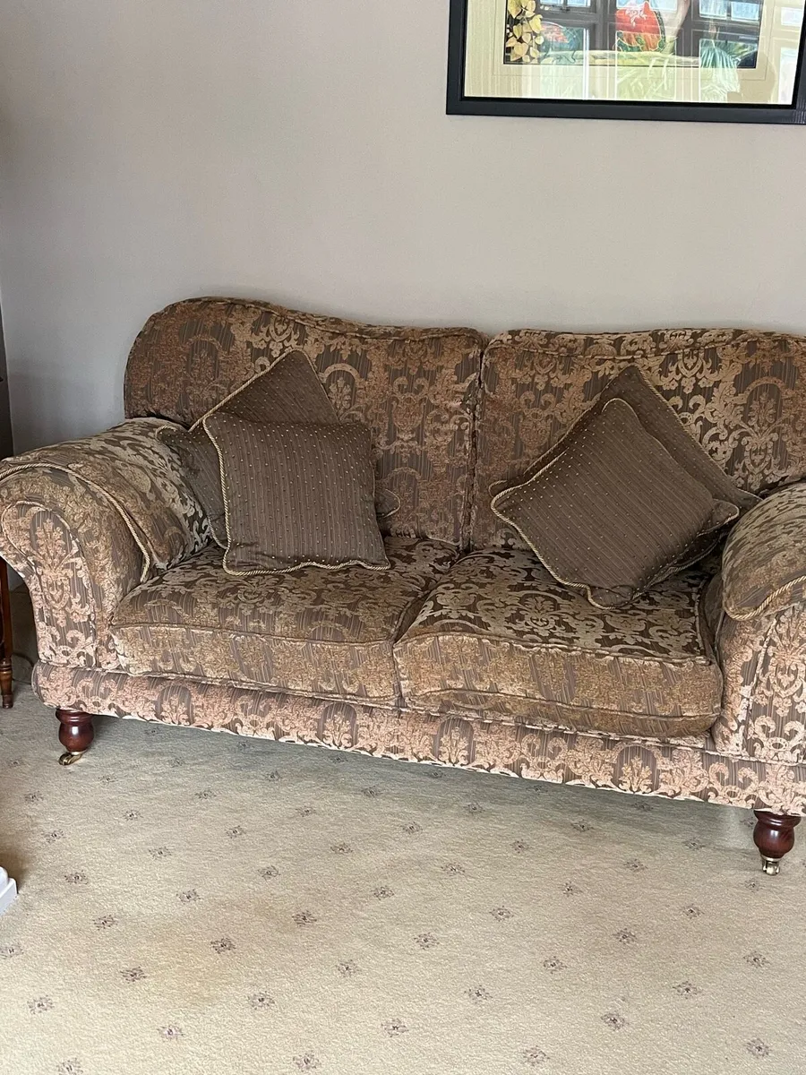 2 Finline sofas plus foot stool - Image 1
