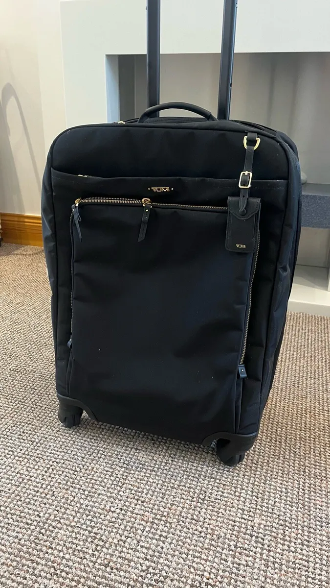 Tumi carry on case. - Image 1