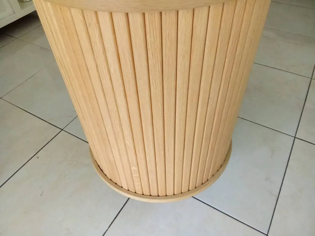 Curved sideboard - Image 1