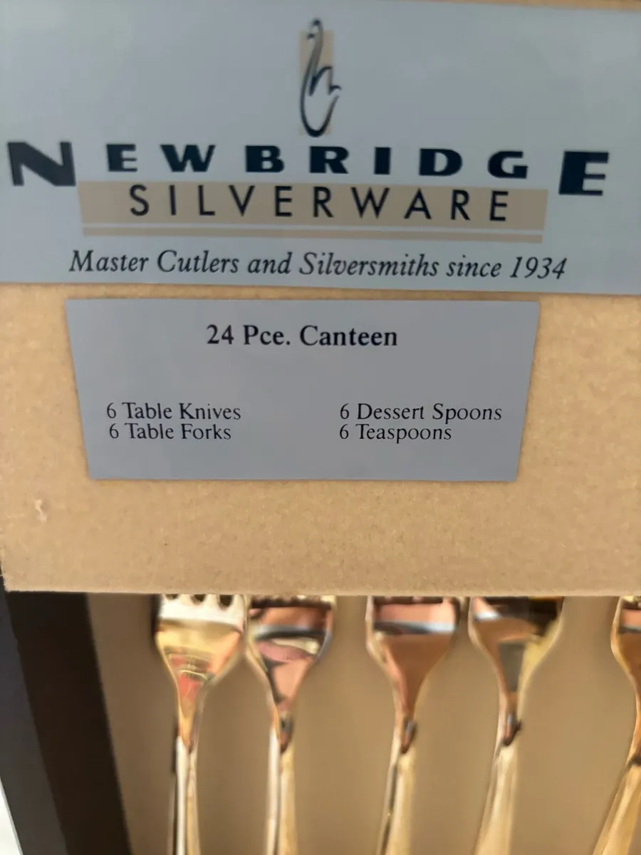 SILVER PLATED 24 PIECE CUTLERY SET - Image 2