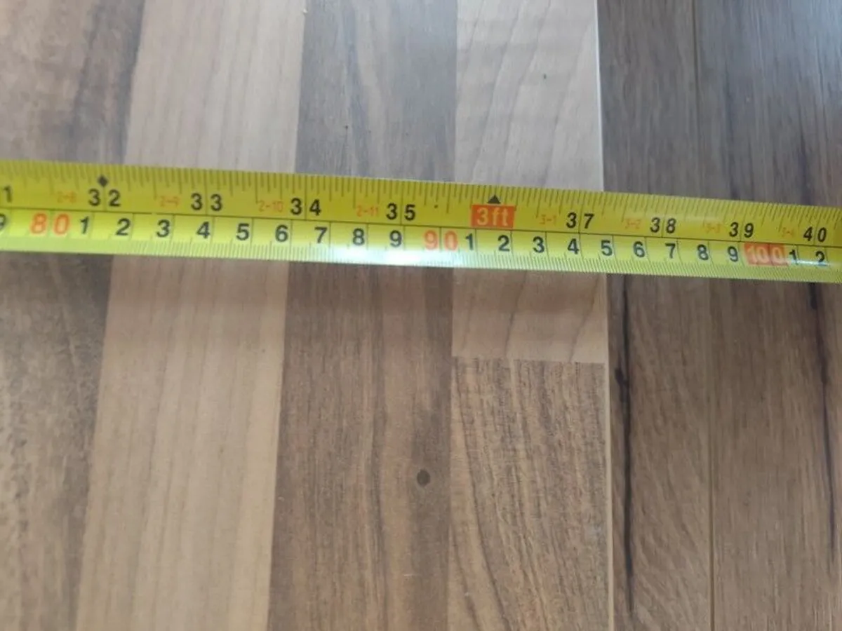 Kitchen Counter - Image 2