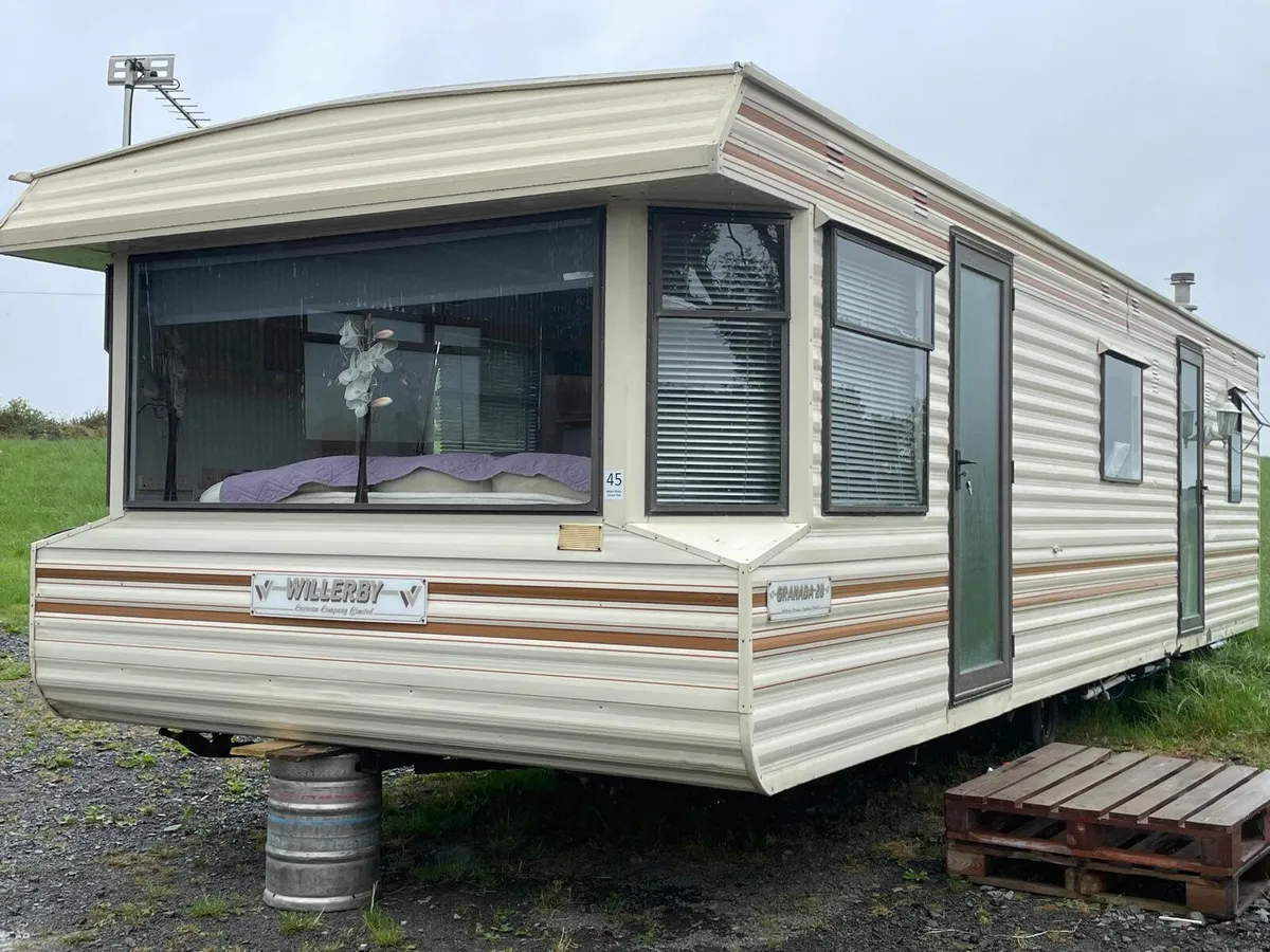 Caravan - Image 1