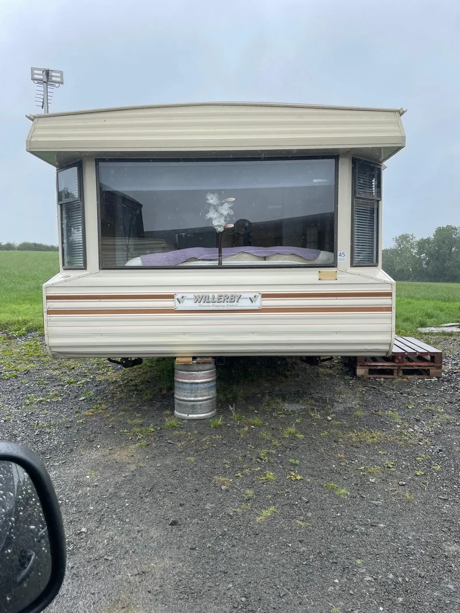 Caravan - Image 2