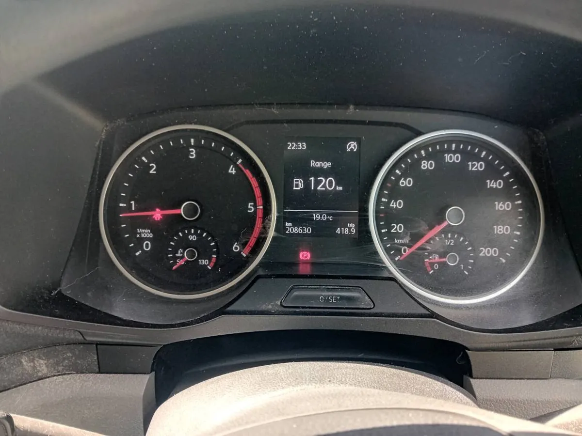 VW CRAFTER - Image 4