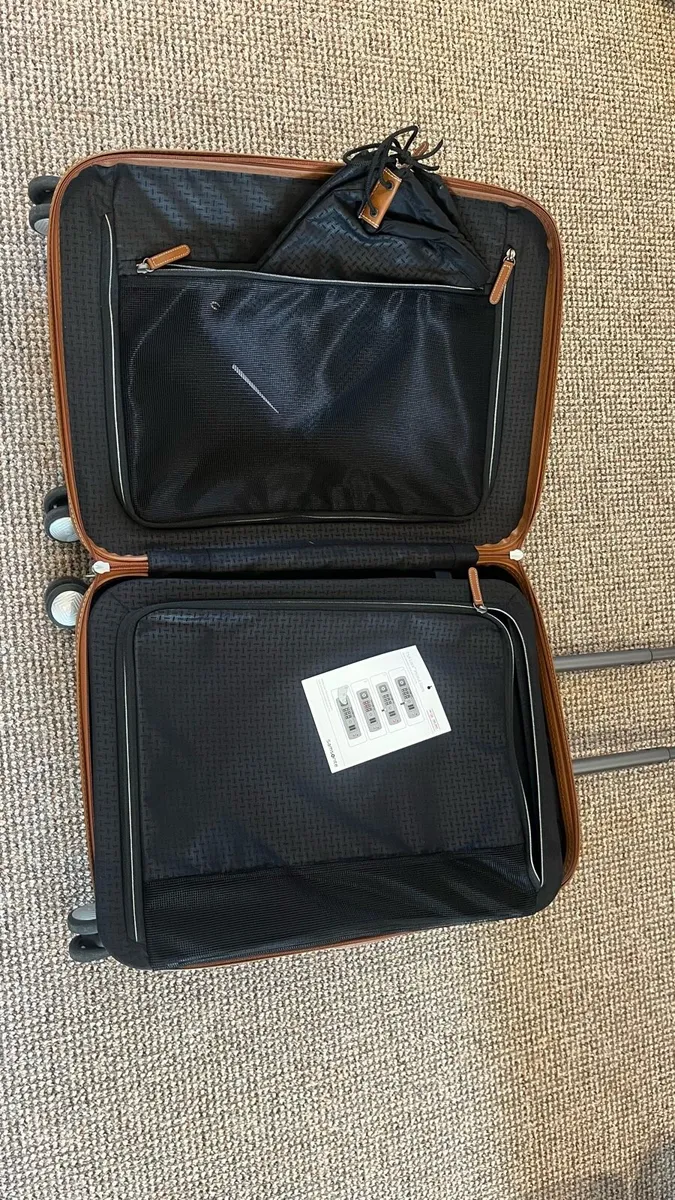 Samsonite hard shell carryon - Image 3