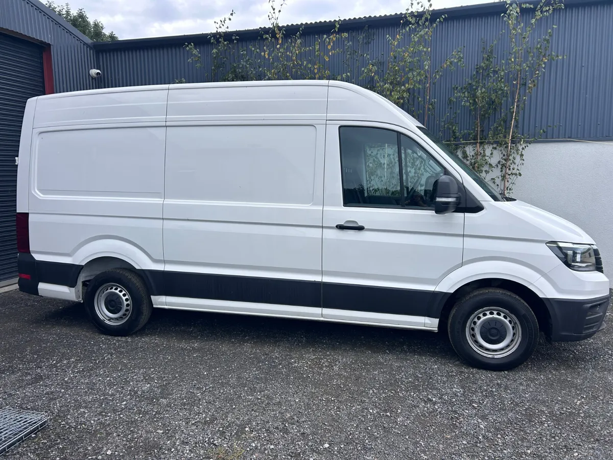21 Volkswagen Crafter - Medium wheel base - Image 2