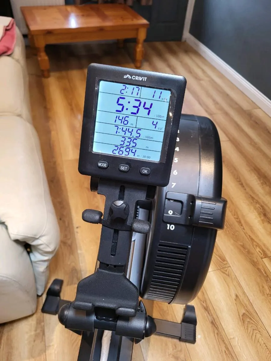 Rowing Machine - Like New / Never Used. - Image 1