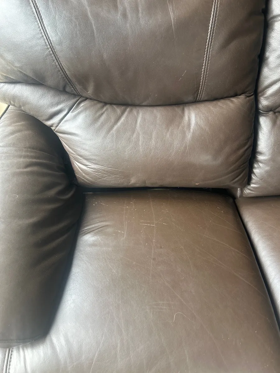 Brown 3 piece Recliner Leather Sofa/ Couch - Image 4