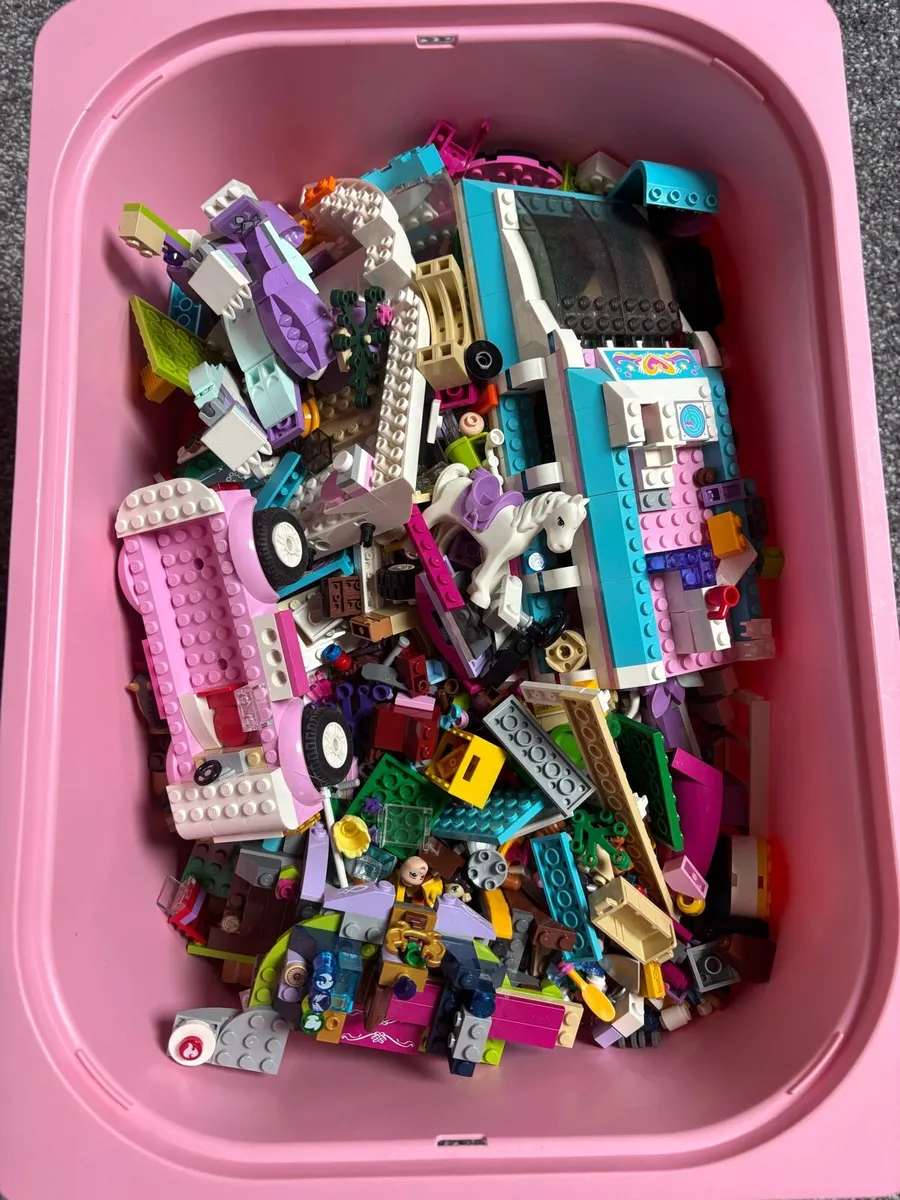 Box of girls Lego - Image 1