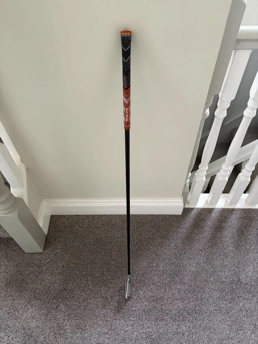 Titleist T200 2 Iron - Image 1