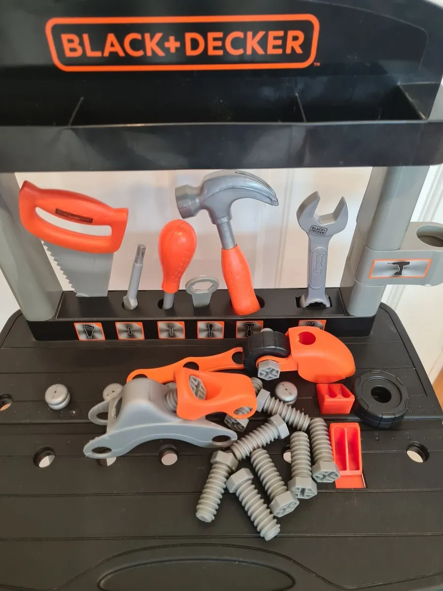 Black & Decker Toy Tool Bench - Image 2