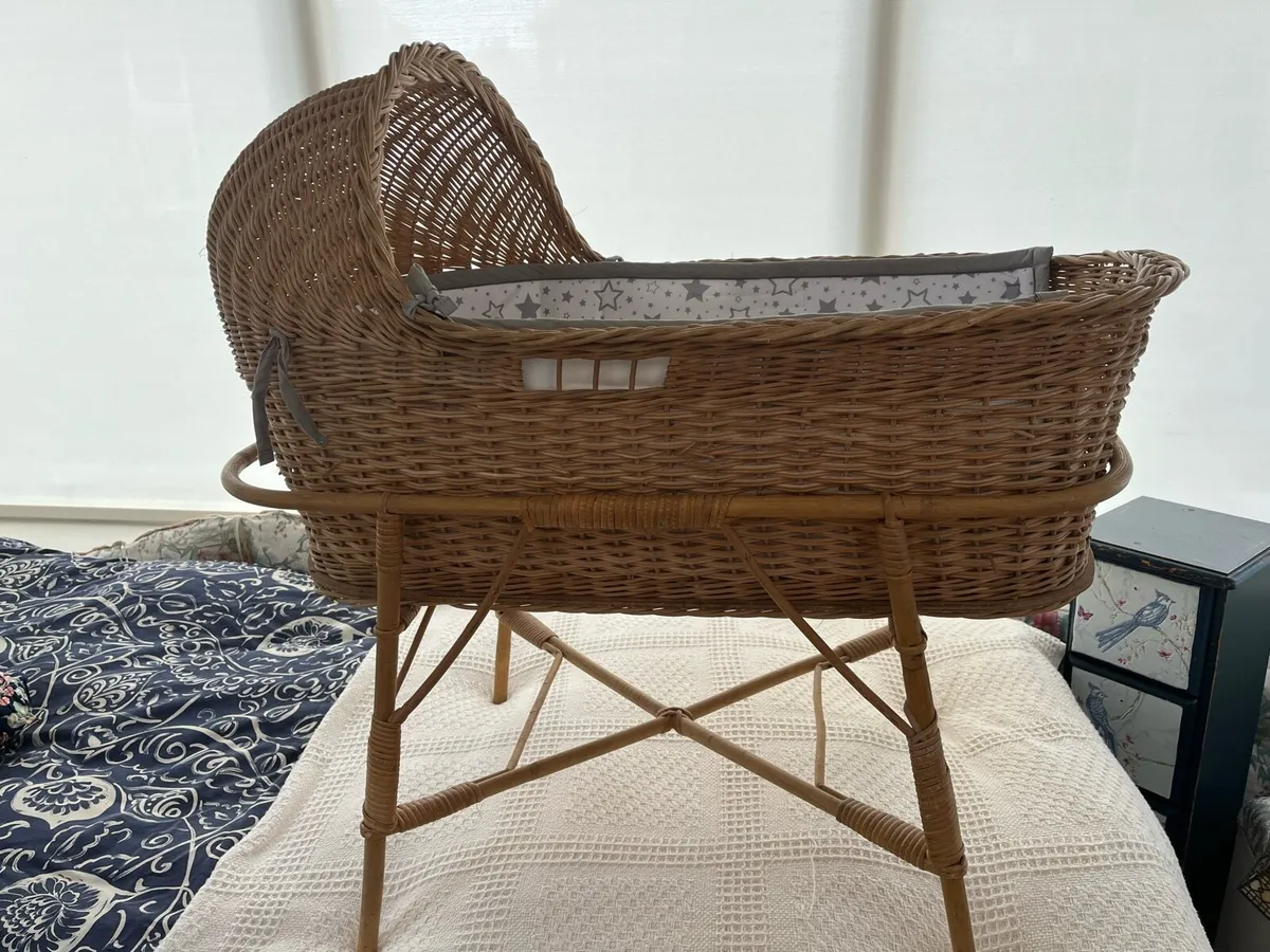 Vintage Wicker baby crib - Image 1