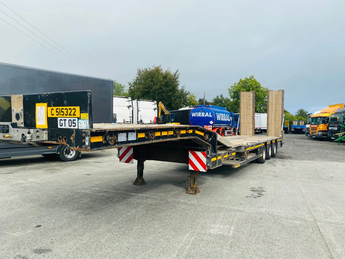 2019 Faymonville 3 axle extendable rear steer - Image 2