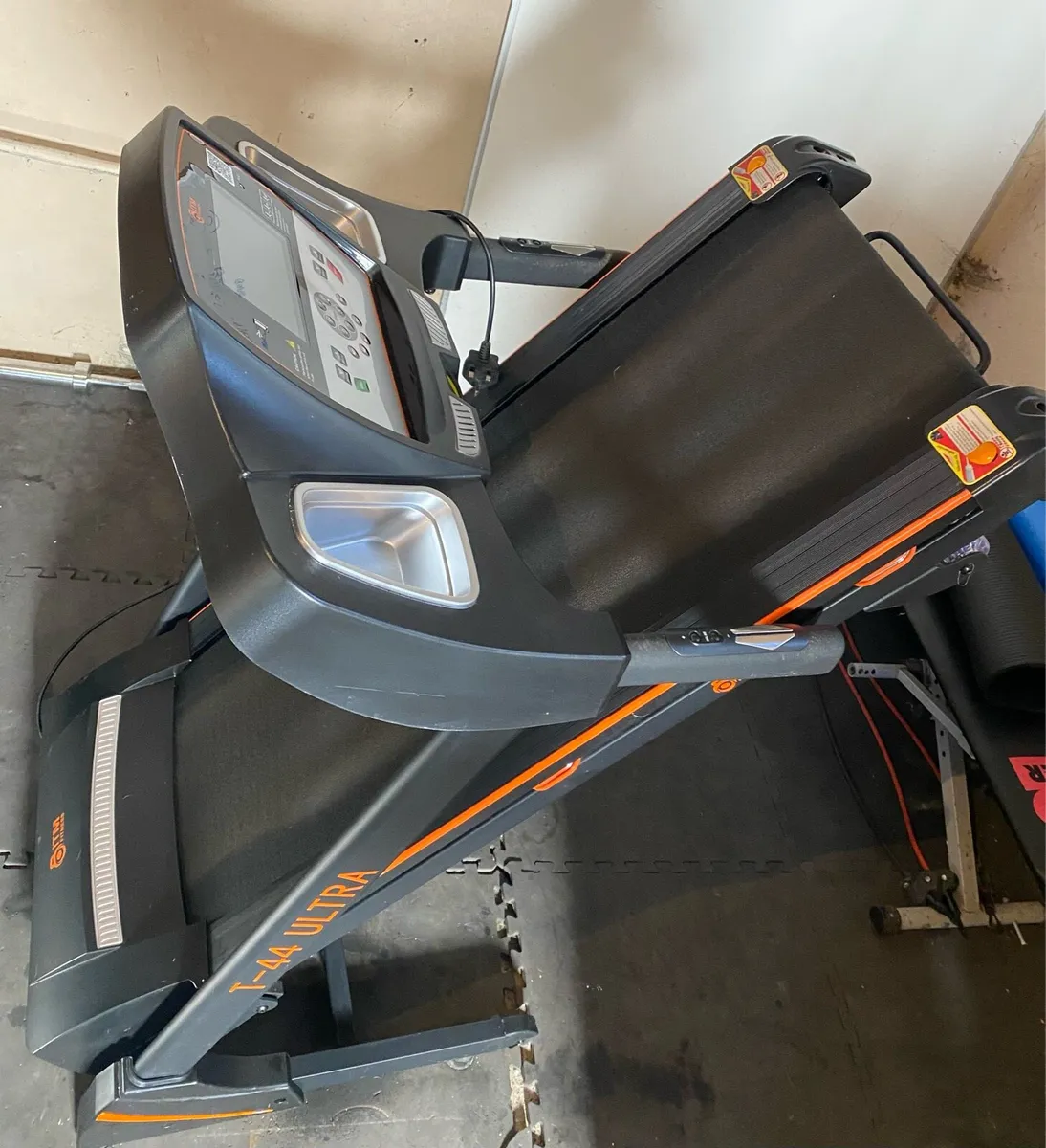 T44 Smart Treadmill - Image 1