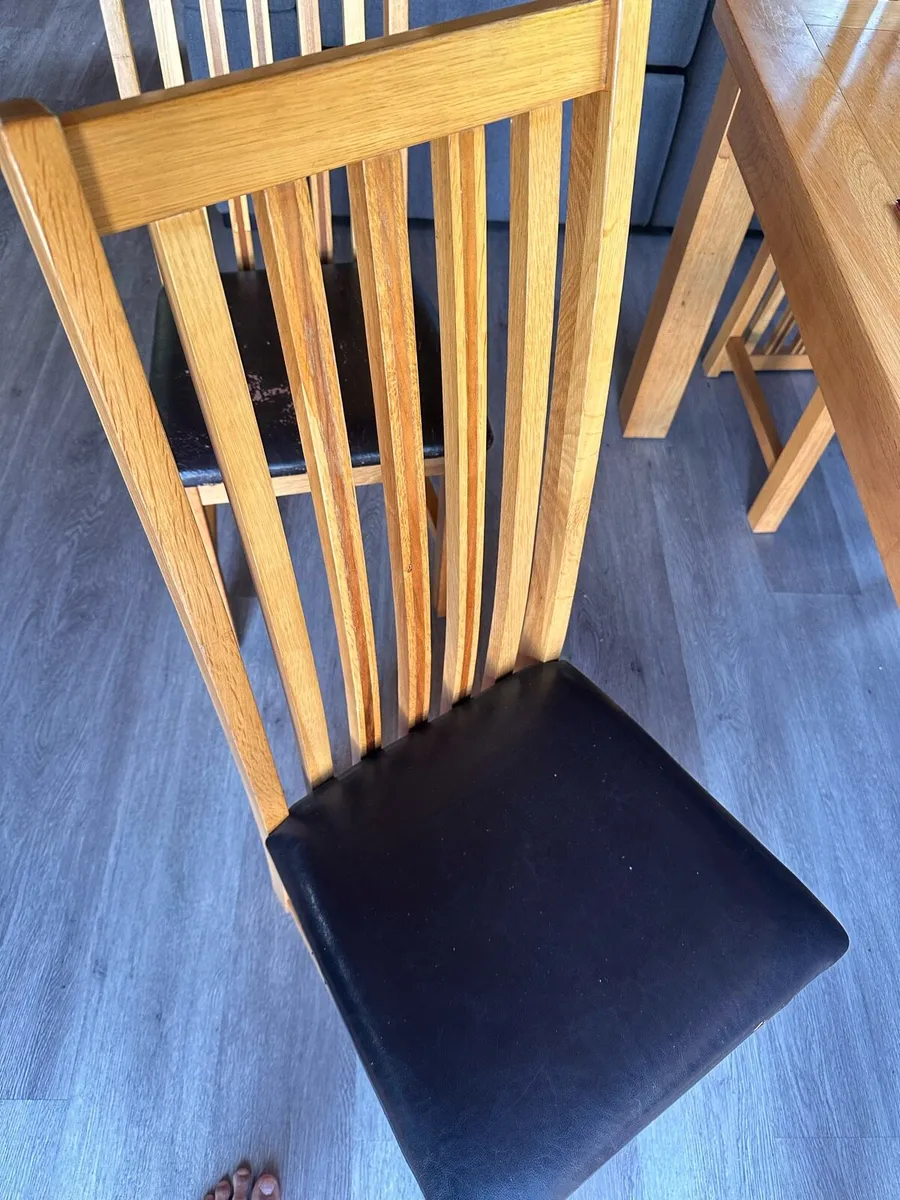 Oak wood Dining Table - Image 4
