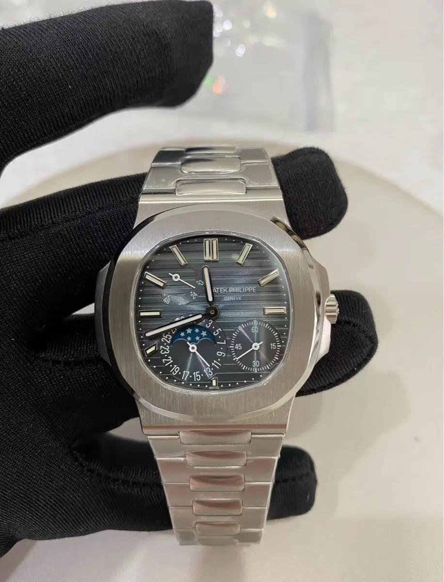 5712 Watch - Image 2