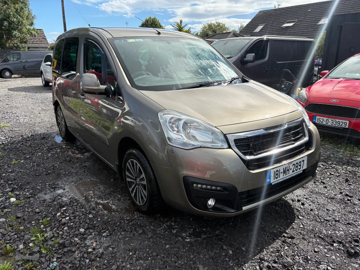 2018 Peugoet partner automatic drive away - Image 1
