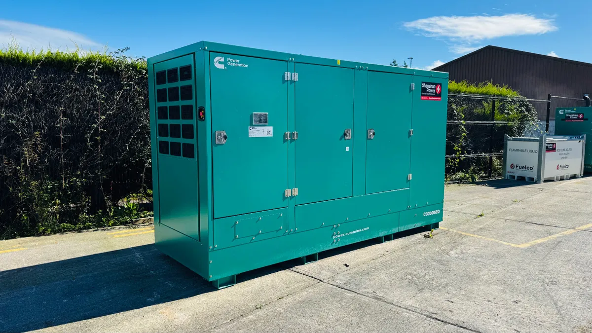 New Cummins 330kVA 3Phase Diesel Generator - Image 3