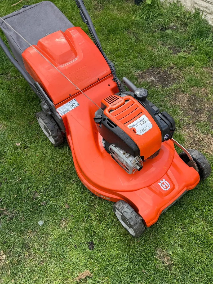 Husqvarna lawnmower - Image 2
