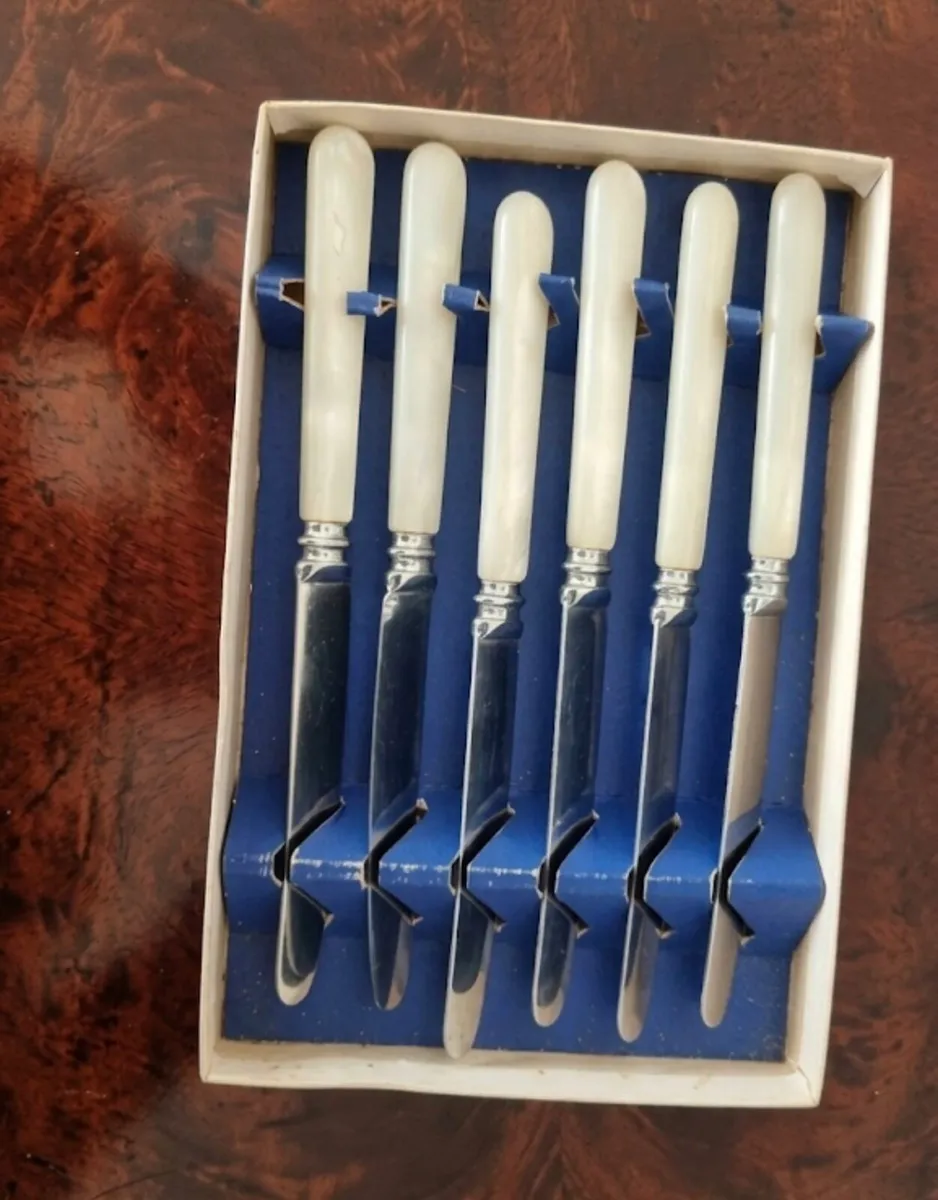 Antique Stainless Steel Butter Knifes Set - Image 2