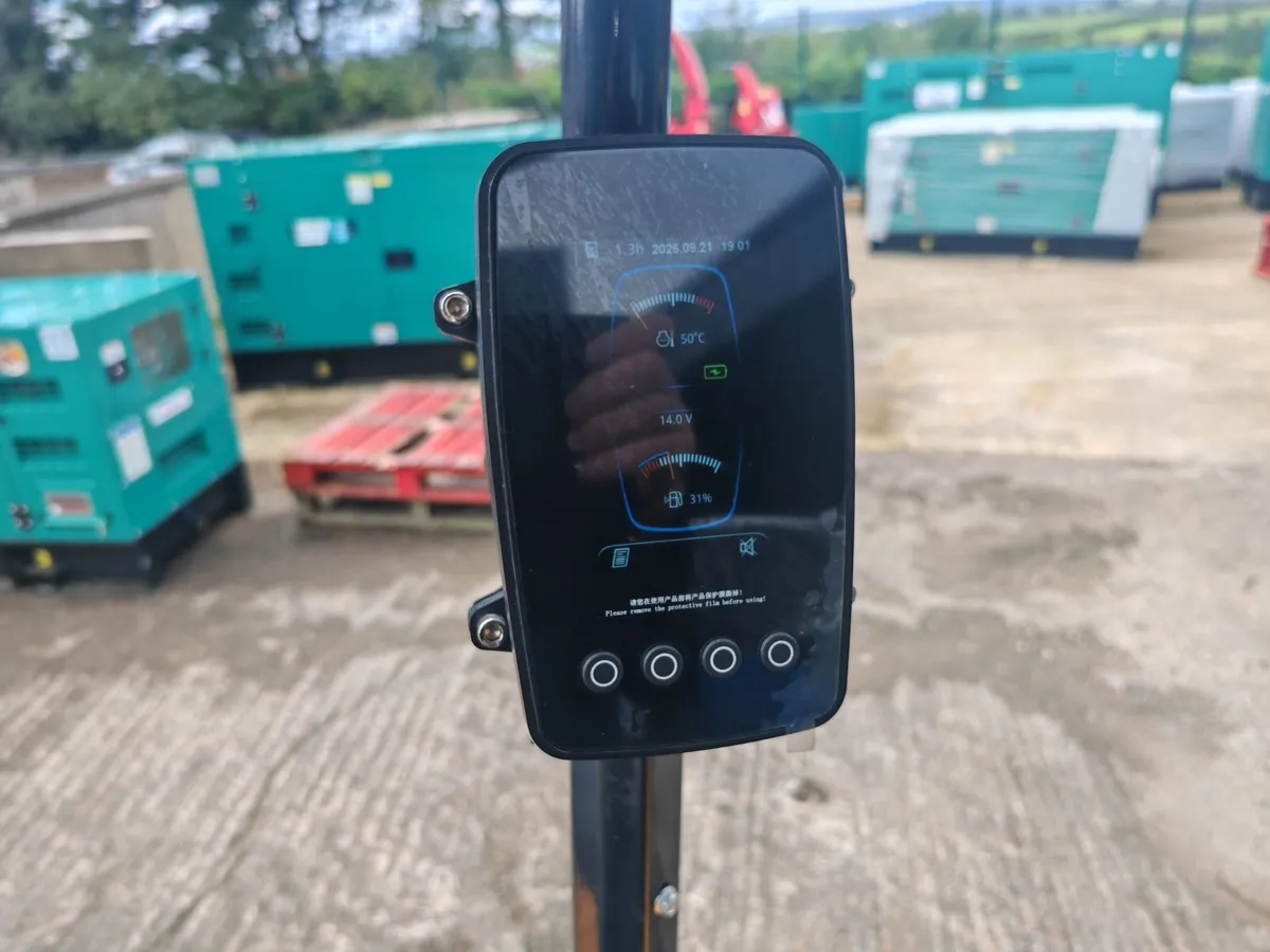 Mini Digger 2 Ton YAMA M20 NEW - Image 2