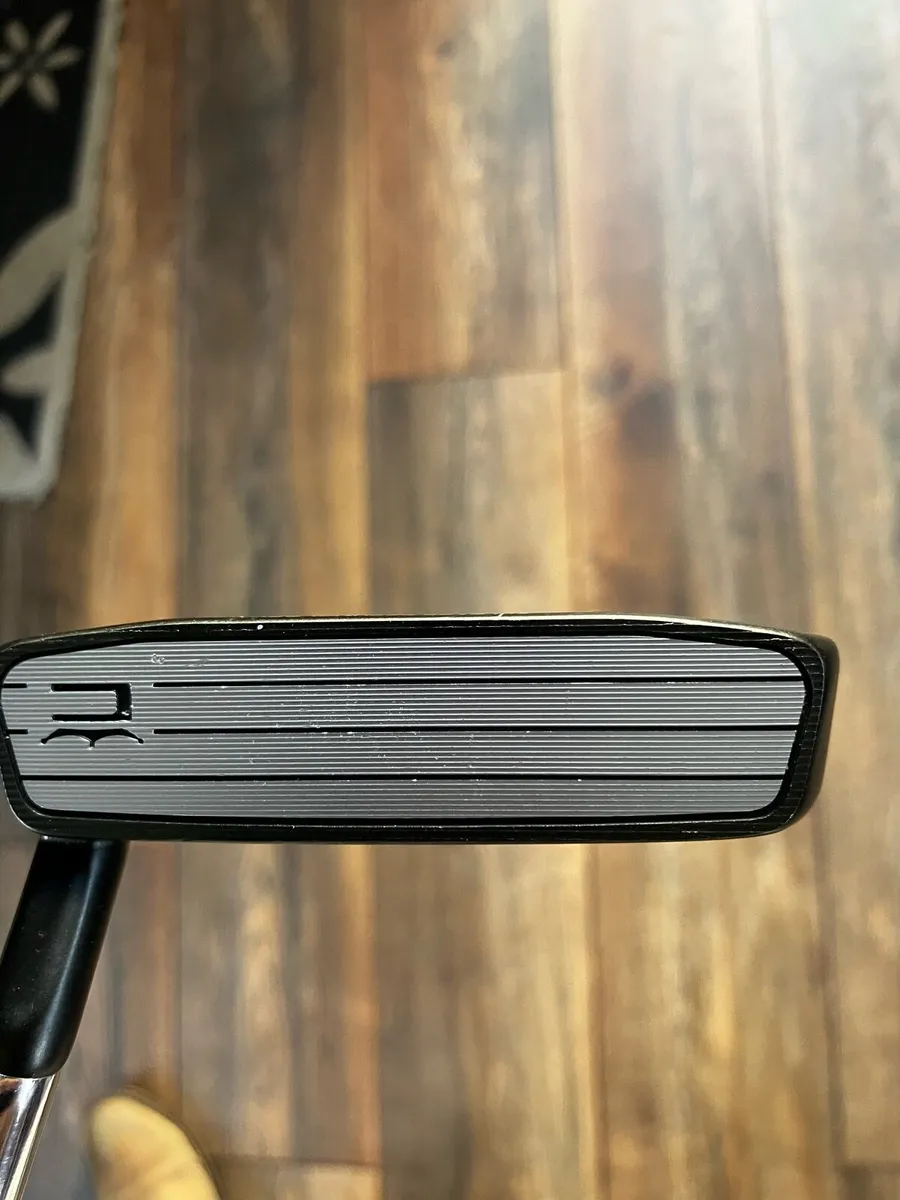 Cobra mallet putter - Image 1