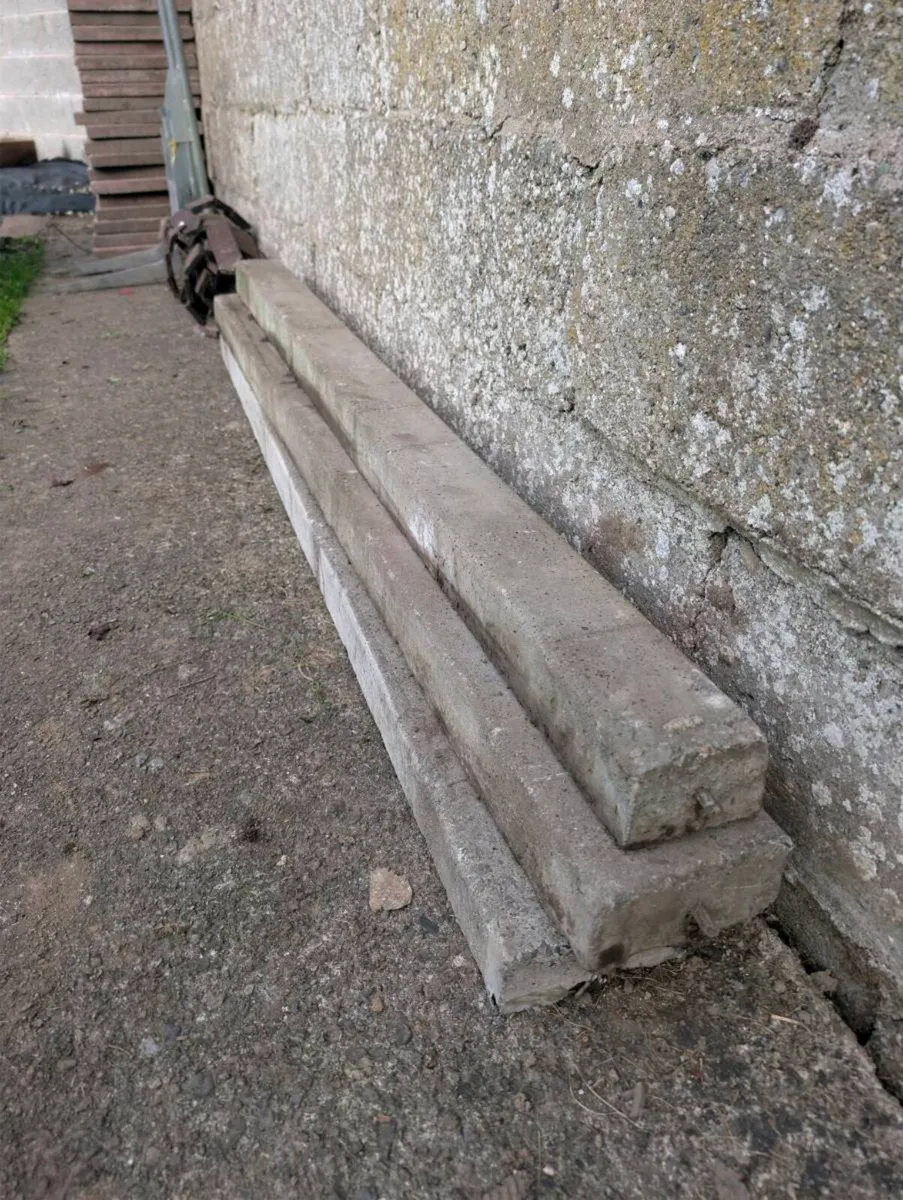 Free: 3x Reinforced Concrete Lintels (approx. 5.5f - Image 1