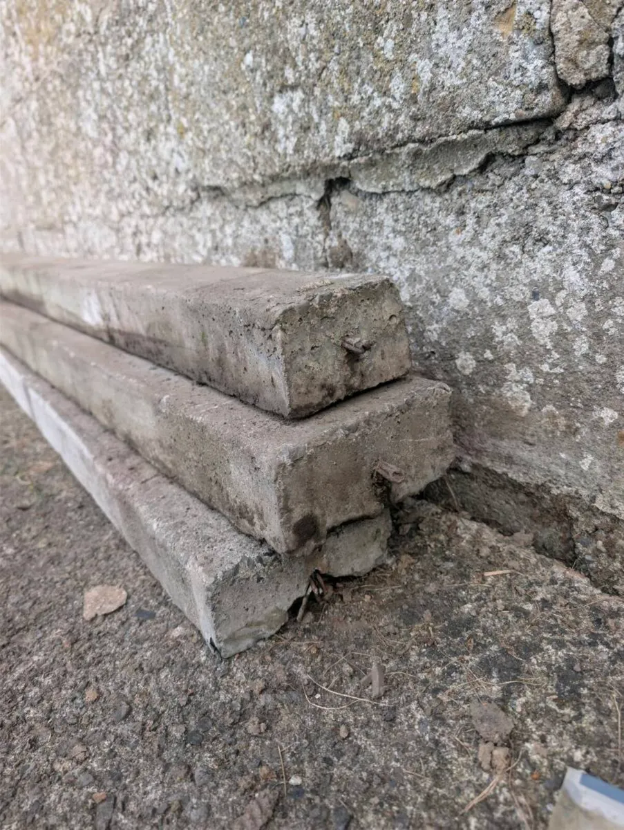 Free: 3x Reinforced Concrete Lintels (approx. 5.5f - Image 2