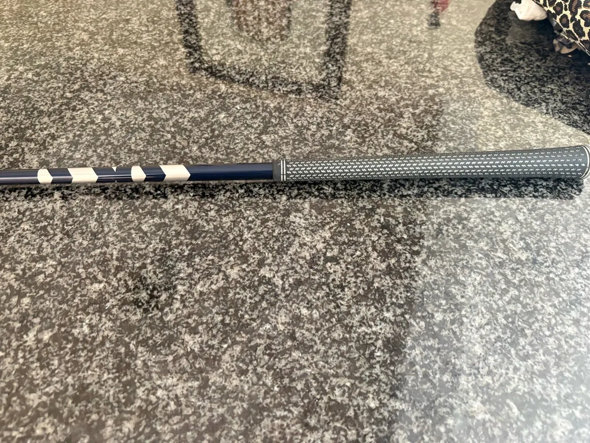Taylormade Sim2 max 22 degree, stiff shaft - Image 4