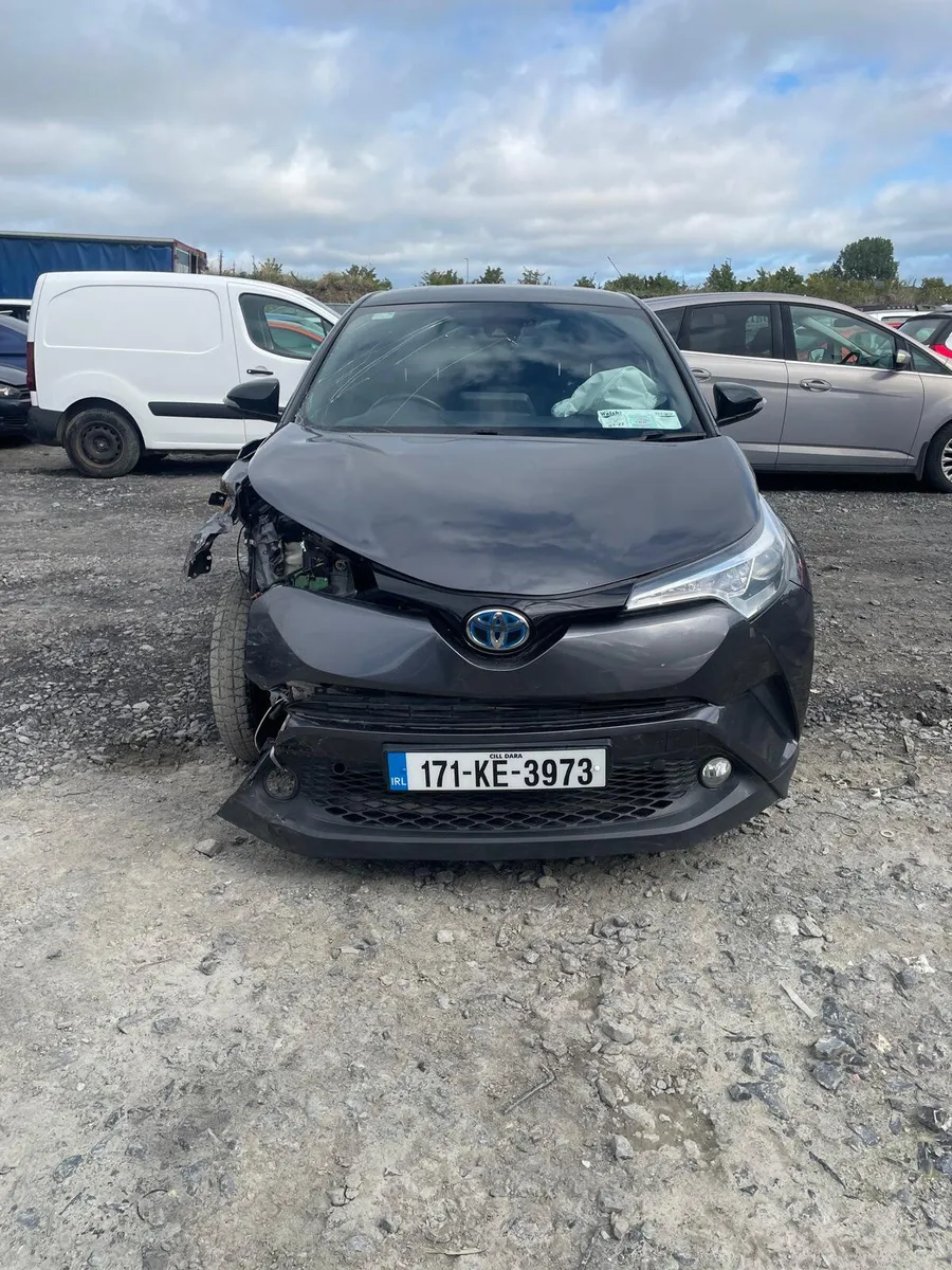 2017 TOYOTA CHR 1.8 Hybrid - Image 1