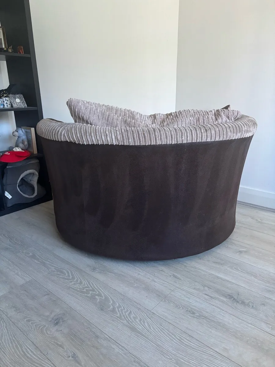 Swivel armchair - Image 2