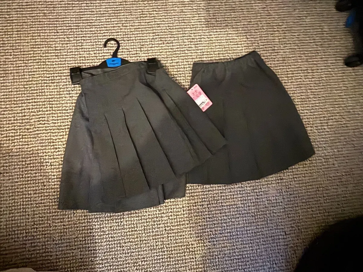 School uniforms - Image 2
