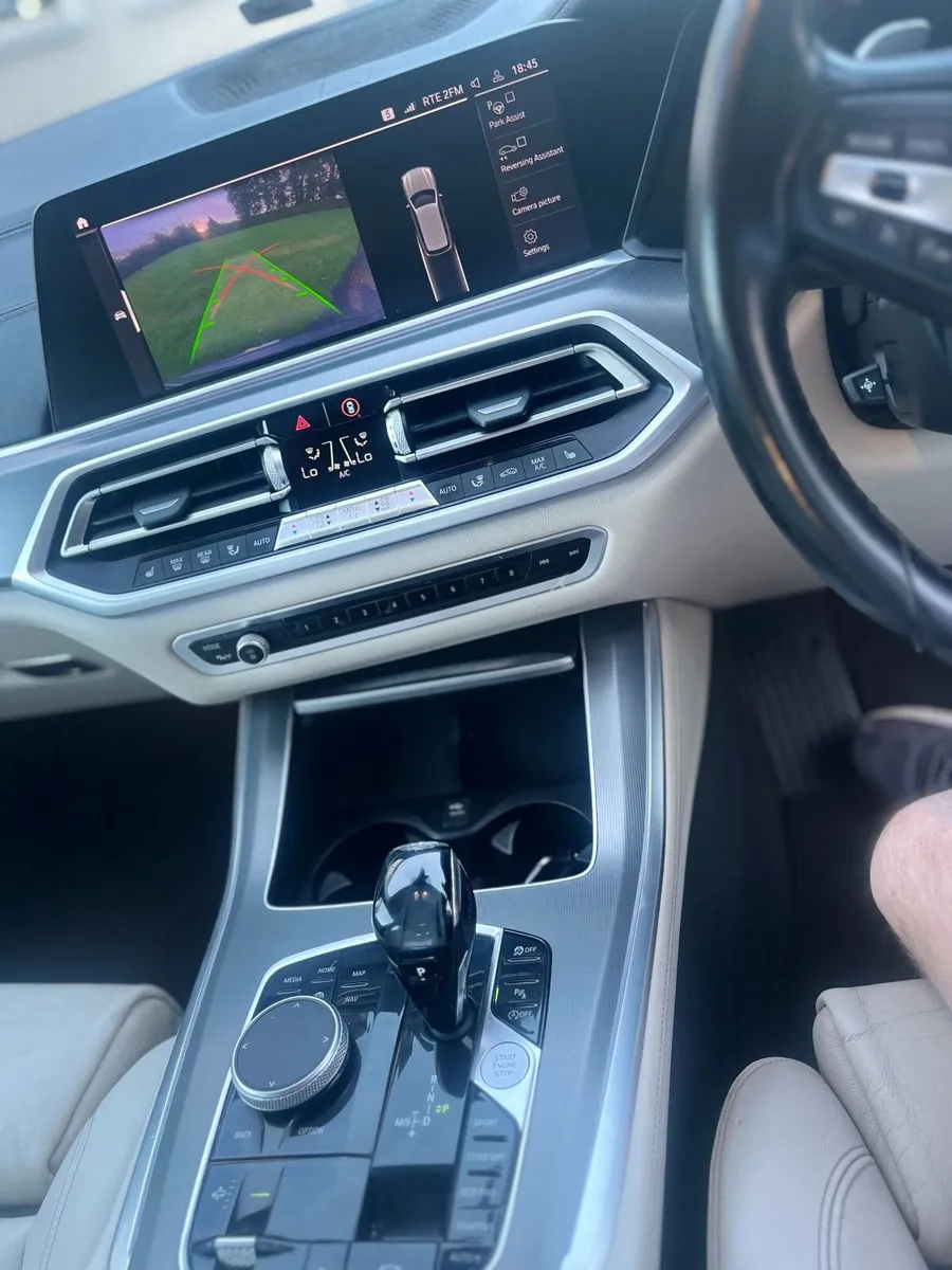 BMW X5 2020 - Image 2