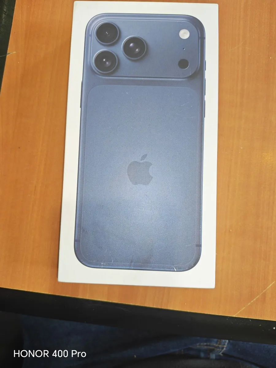 iPhone 17 pro max, 512 GB, new box closed, invoice - Image 2