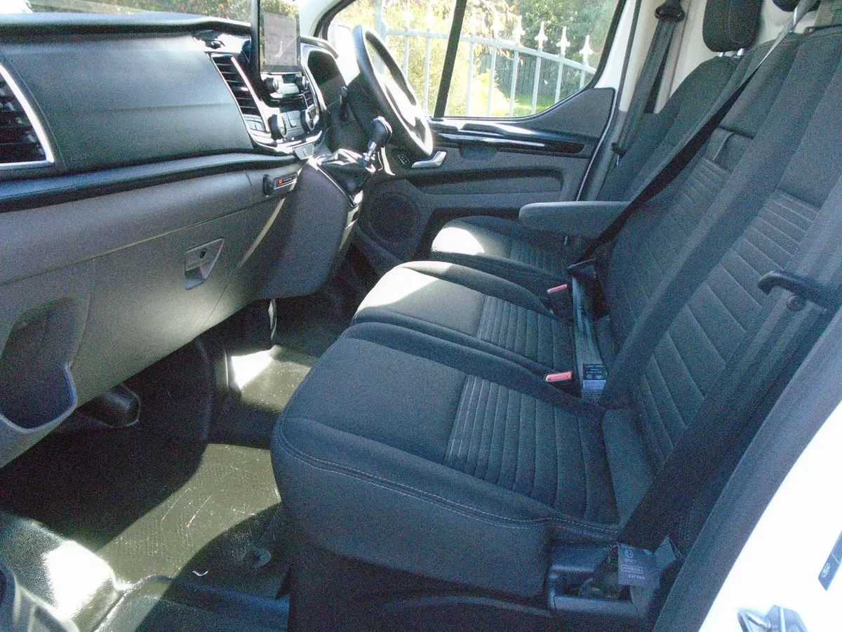 2023 Ford Transit Custom 130HP LIMITED - Image 4