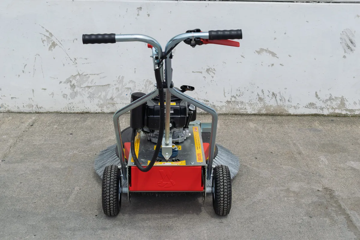 Westermann WR870 Honda-Powered Petrol Rotary Brush - Image 3