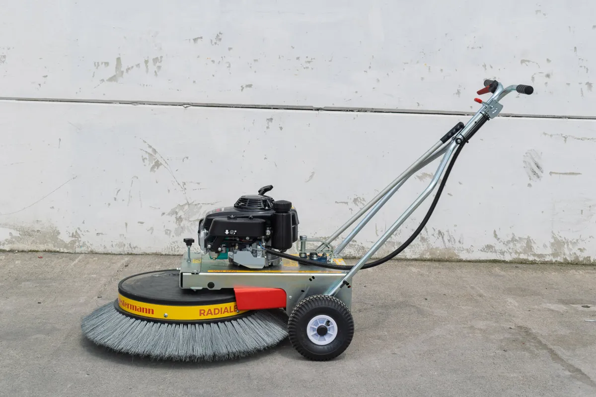 Westermann WR870 Honda-Powered Petrol Rotary Brush - Image 2