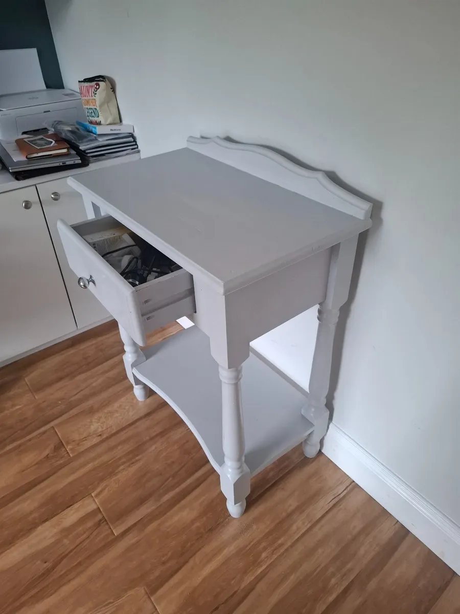 Side table - Image 1