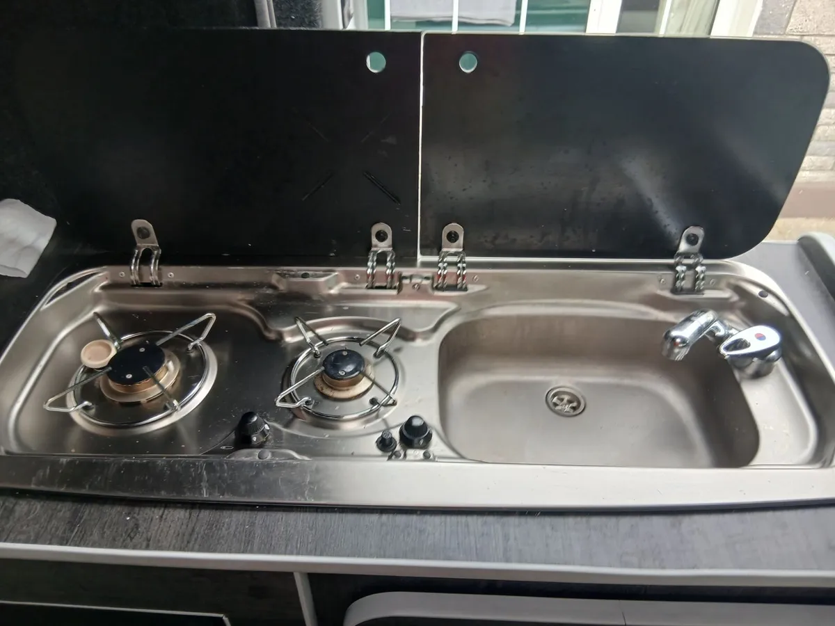 Camper van 2 berth. - Image 4