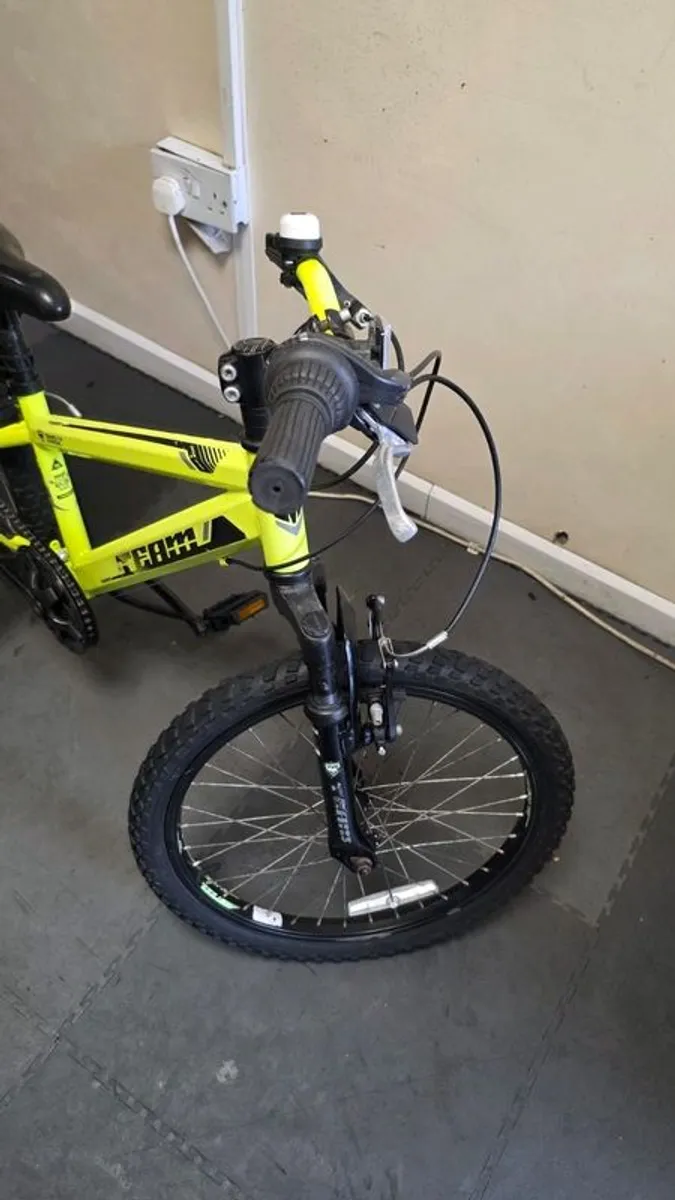 20inch Kids Mountain Bike  Great Condition - Image 4