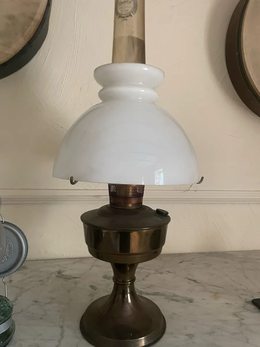 Old time oil lamps - Image 3