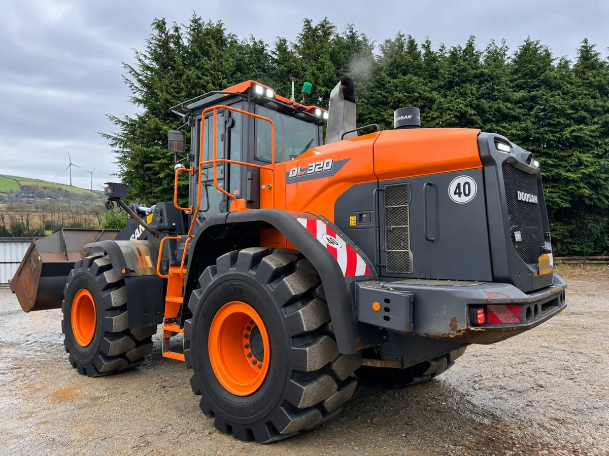 Doosan DL320-7 2021 - Image 2