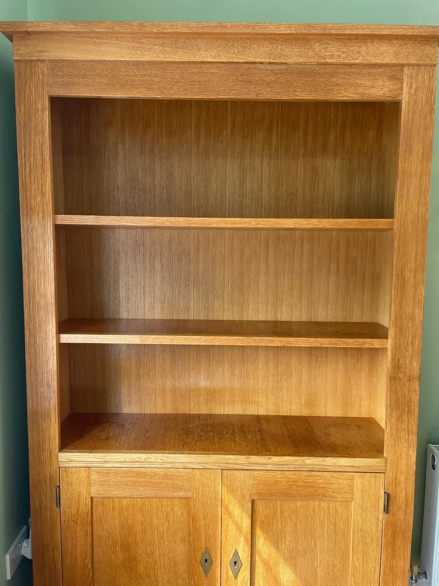Dresser - Image 2
