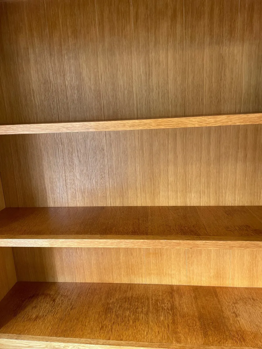 Dresser - Image 3