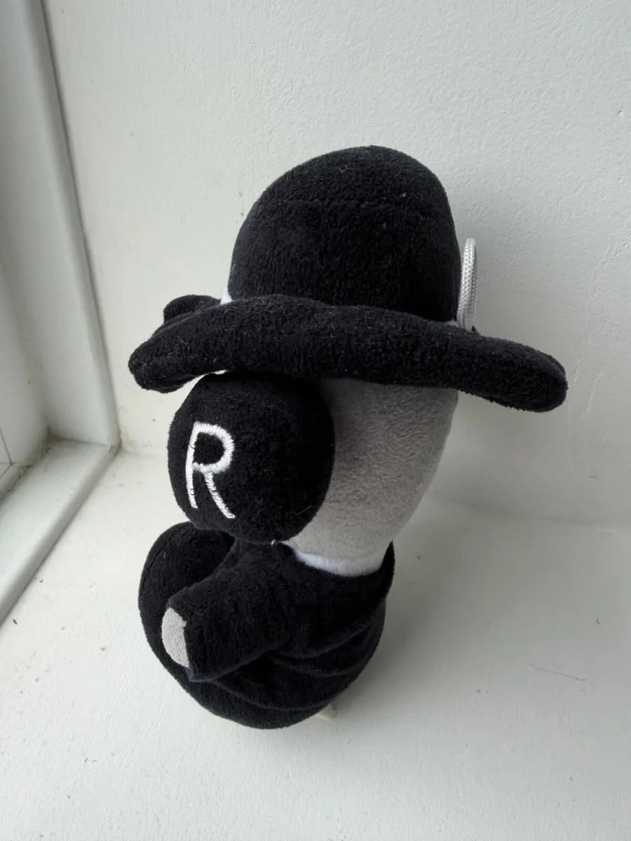 Chance from Forsaken Roblox plushie - Image 2