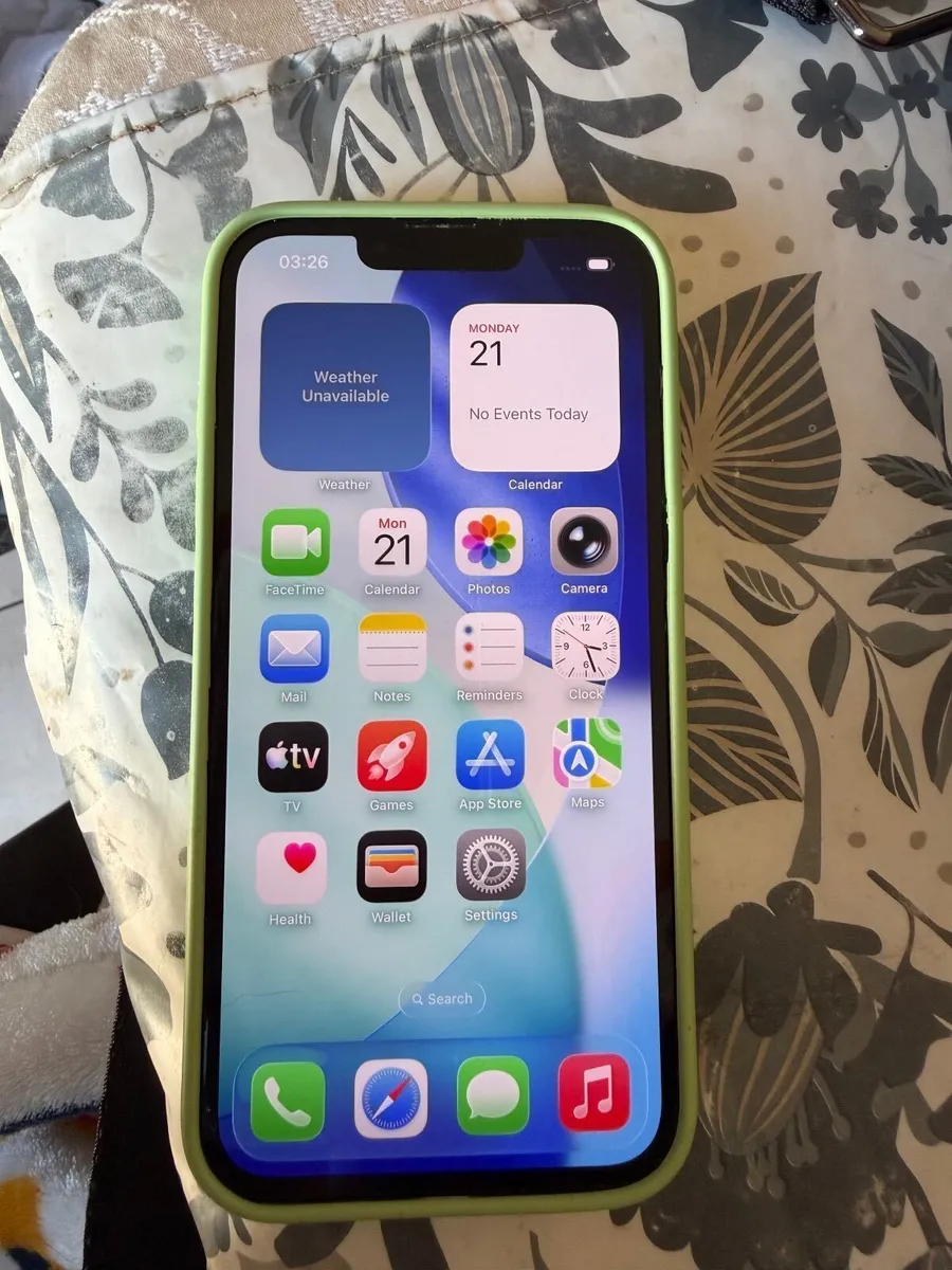 iPhone 13 - Image 1