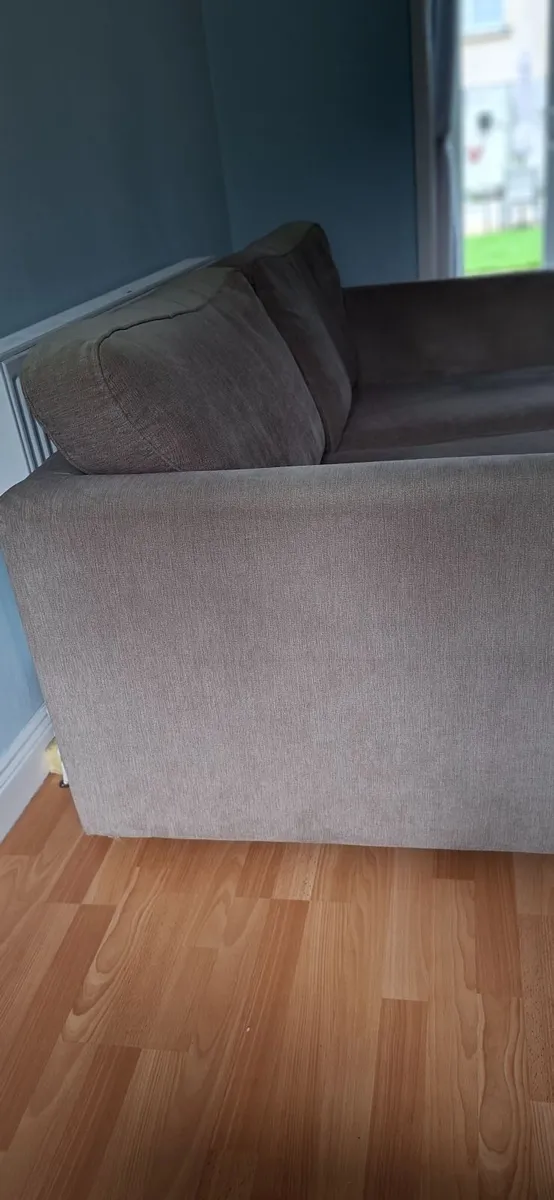 3 seater couch x 2 - Image 2