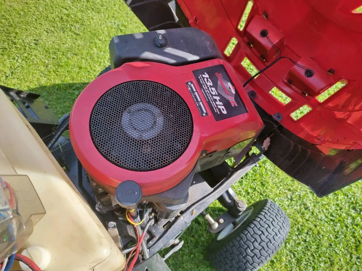 Ride On Mower - Image 3