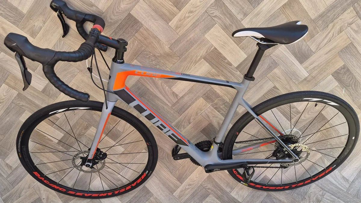 CUBE ATTAIN PRO,  FULL CARBON - Image 2